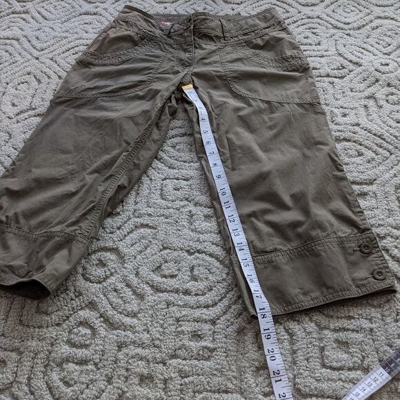 MEC Khaki green hiking trail crop pants size 2 @L1 - Picture 3 of 10